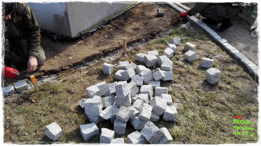 chodnik z kostki granitowej zogrodemnaty44