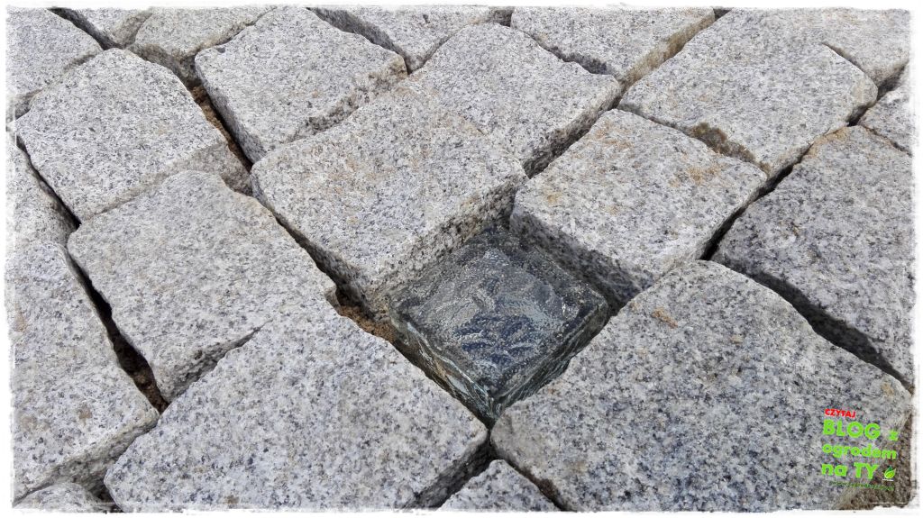 chodnik z kostki granitowej zogrodemnaty75