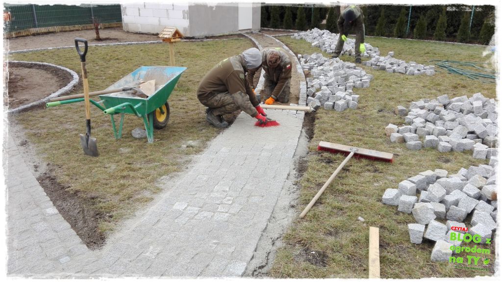 chodnik z kostki granitowej zogrodemnaty86