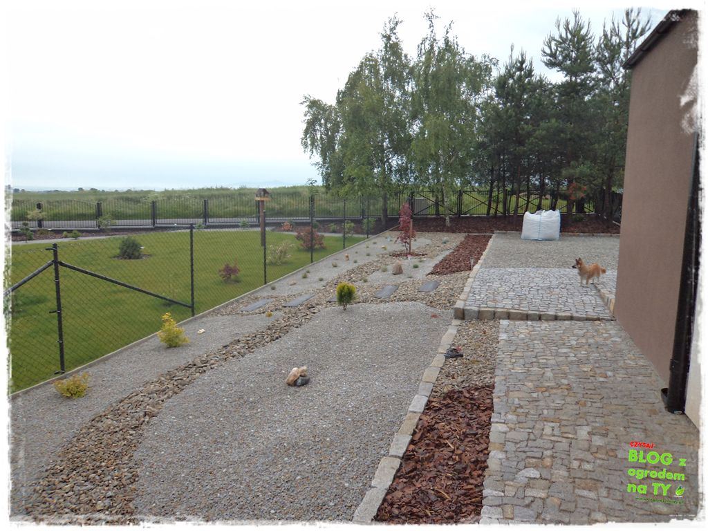 rabata kamienna z ogrodemnaty16