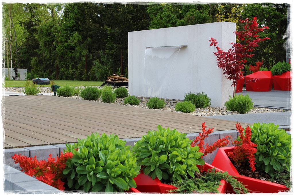 Jacuzzi w ogrodzie 55