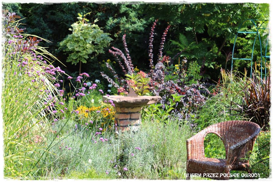 Zegar słoneczny w ogrodzie 6 Zegar słoneczny w ogrodzie 6