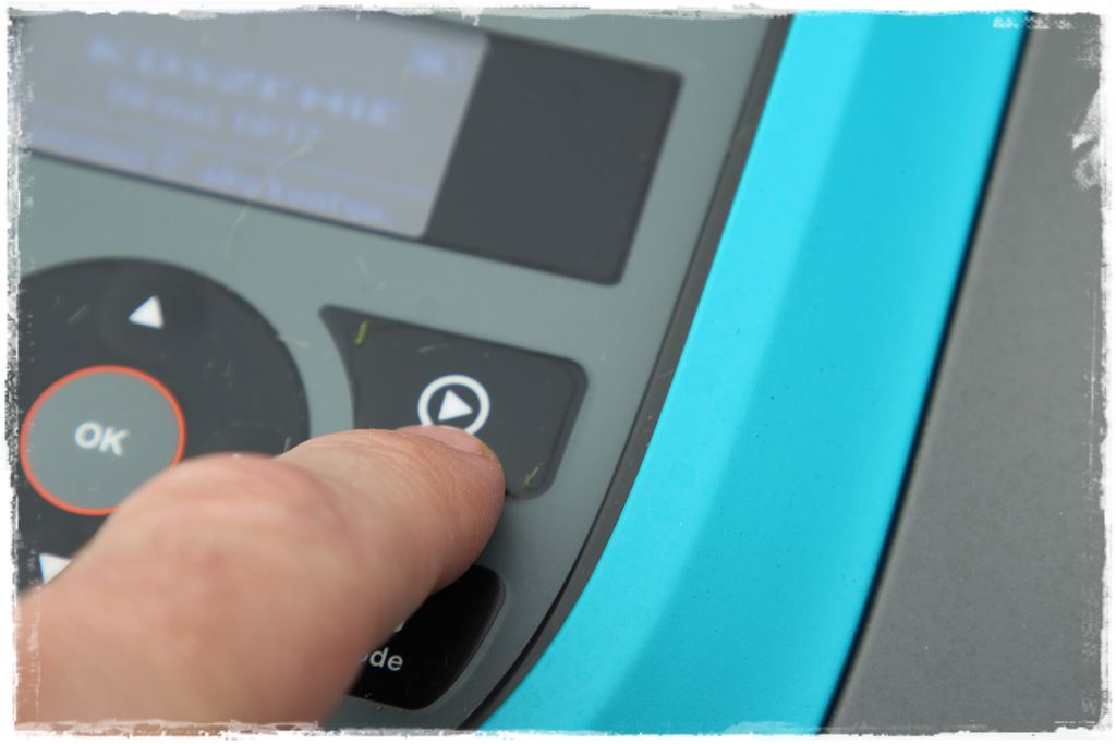 montaż robotów koszących 38 montaż robotów koszących 38