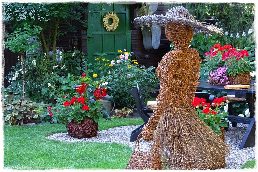 Aranżacja ściany w ogrodzie 4