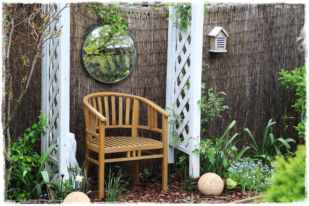 Aranżacja ściany w ogrodzie 40d