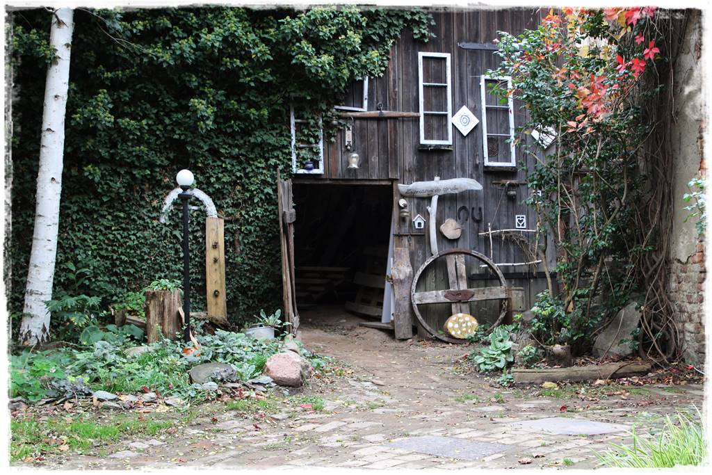 Aranżacja ściany w ogrodzie 50