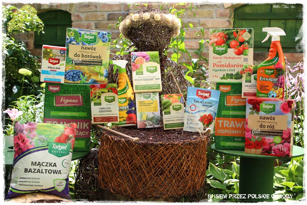 Aranżacje z wikliny pomysł na mały ogród 54