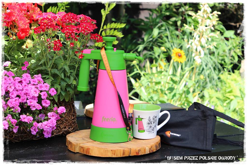 Aranżacje z wikliny pomysł na mały ogród 59