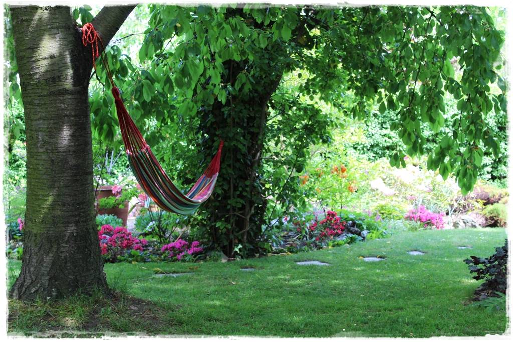 Hamak w ogrodzie 4