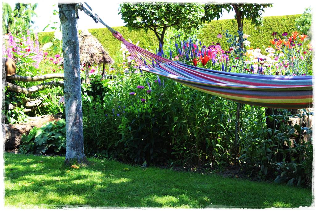 Hamak w ogrodzie 7 Hamak w ogrodzie 7