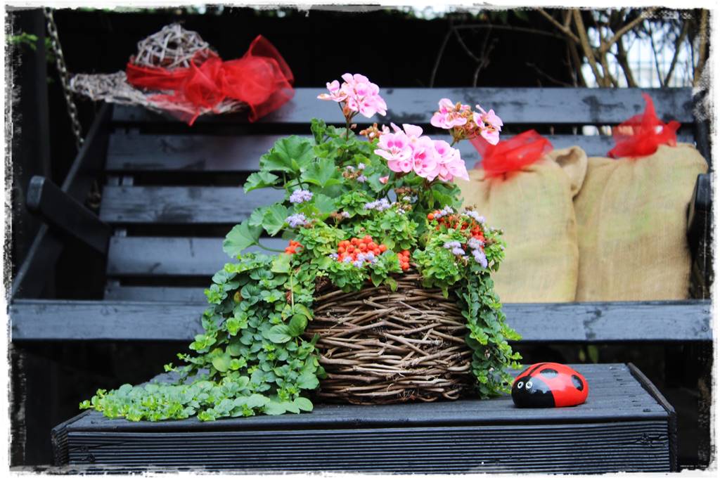 Huśtawka w ogrodzie aranżacje 1d