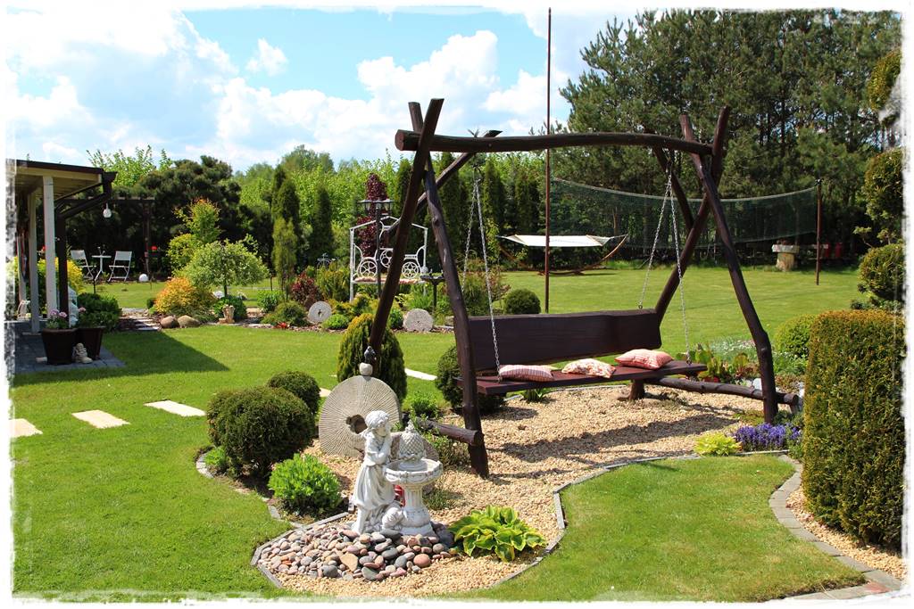 Huśtawka w ogrodzie aranżacje 2 Huśtawka w ogrodzie aranżacje 2