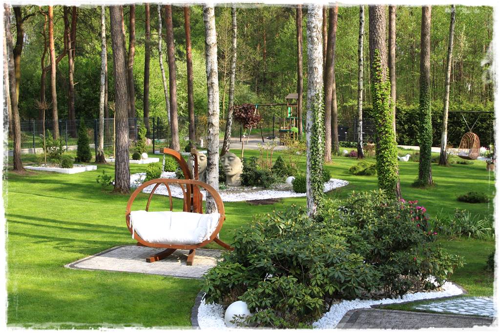 Huśtawka w ogrodzie aranżacje 7 Huśtawka w ogrodzie aranżacje 7