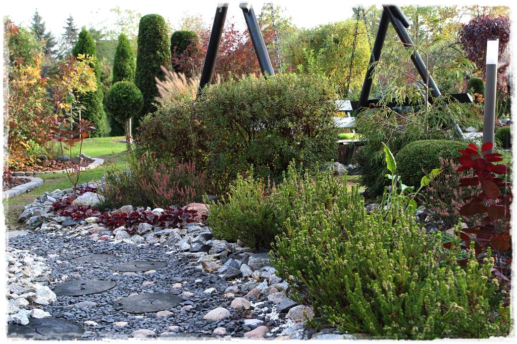 Huśtawka w ogrodzie aranżacje 9c Huśtawka w ogrodzie aranżacje 9c