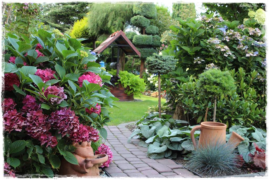 Studnia w ogrodzie aranżacje 2g Studnia w ogrodzie aranżacje 2g