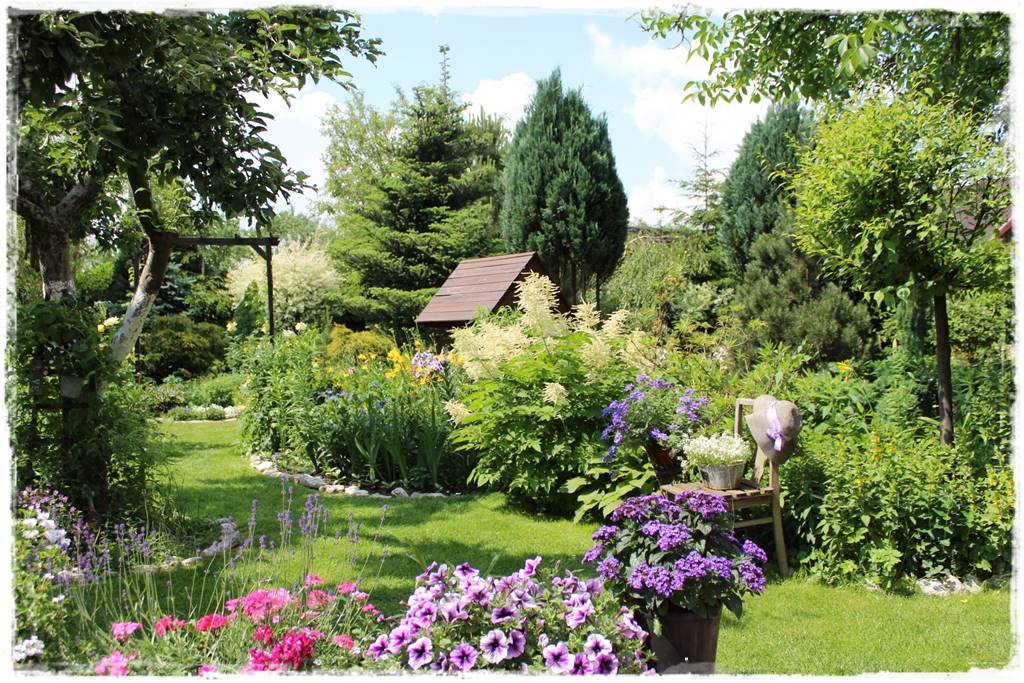 Studnia w ogrodzie aranżacje 5b Studnia w ogrodzie aranżacje 5b