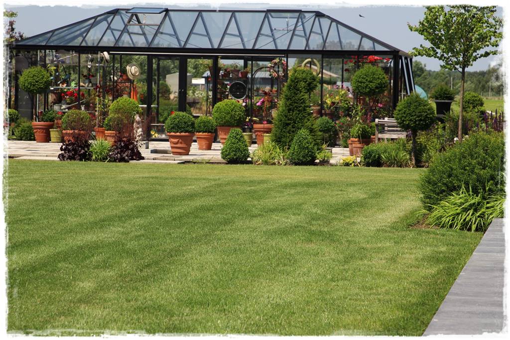 Szklarnia ogrodowa 13