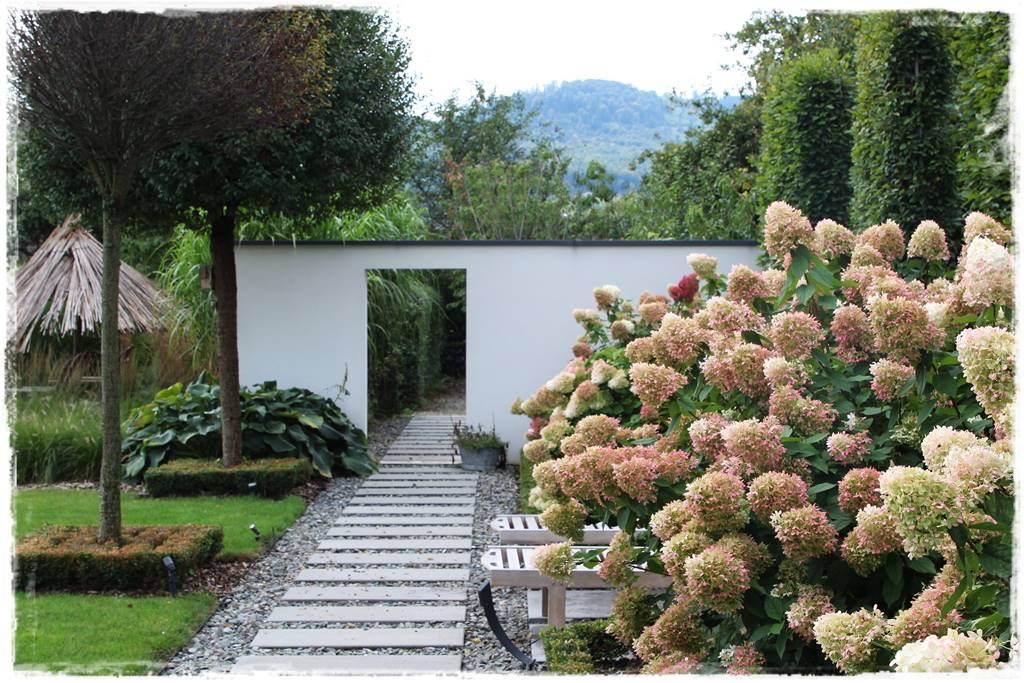 Pomysł na ścieżkę w ogrodzie 1002