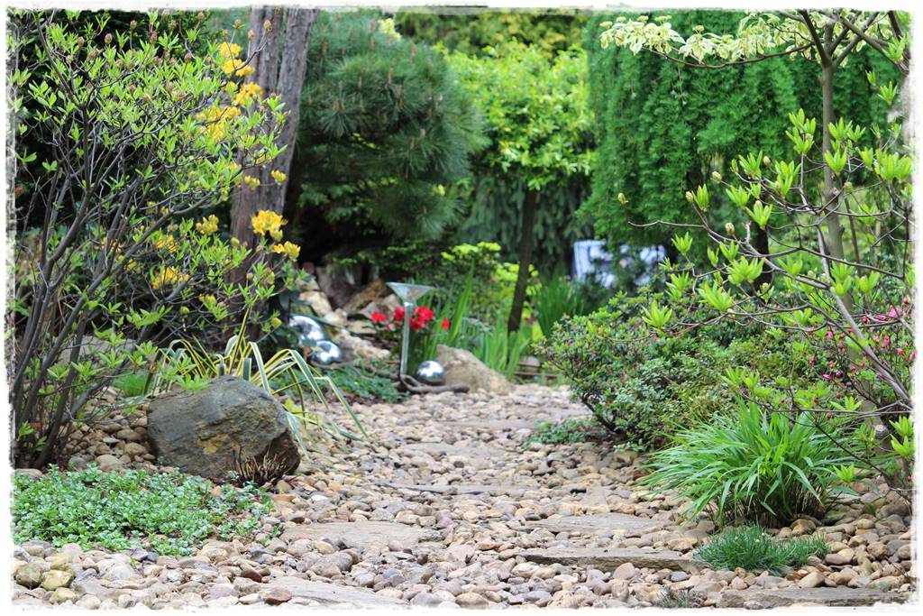 Pomysł na ścieżkę w ogrodzie 1005