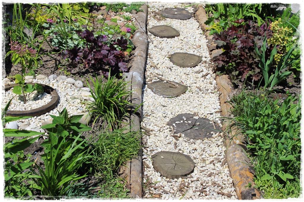 Pomysł na ścieżkę w ogrodzie 1009