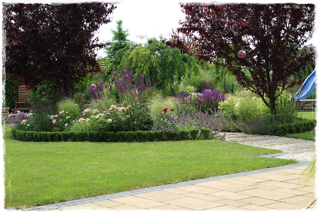 Pomysł na ścieżkę w ogrodzie 3a