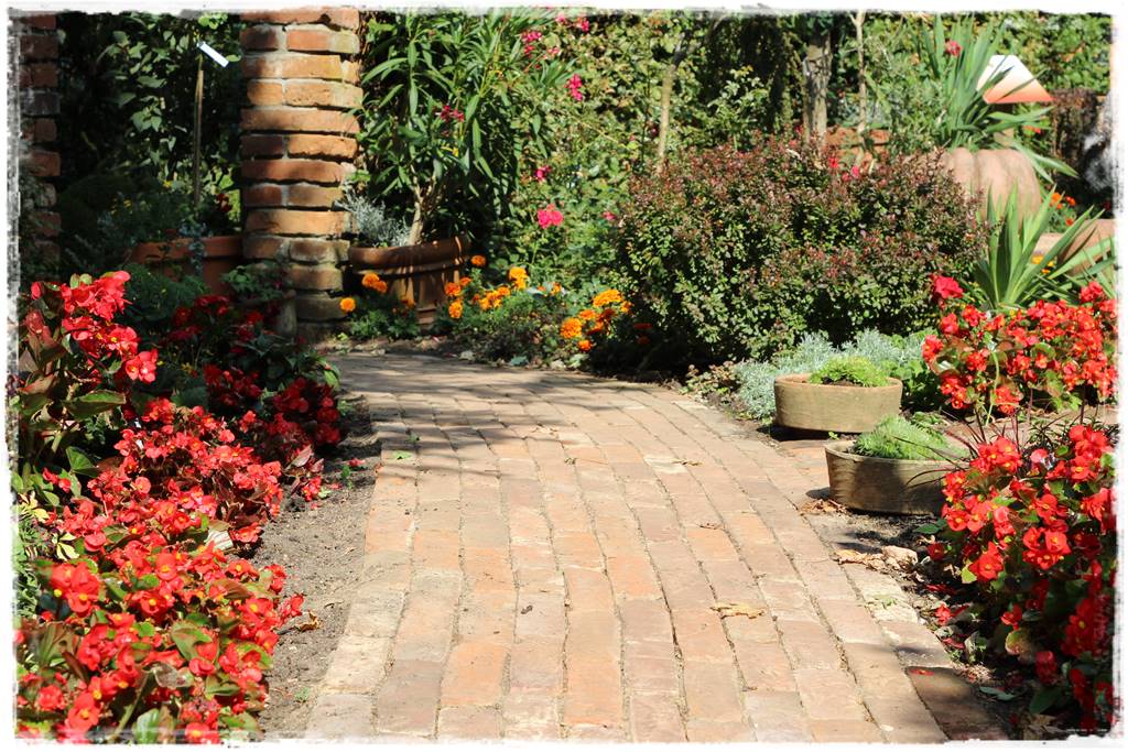 Pomysł na ścieżkę w ogrodzie 4f