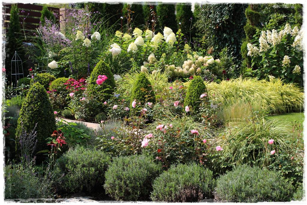 Rabata przy chodniku do domu 4