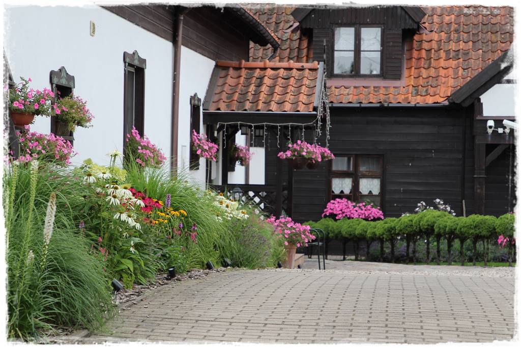 rabata przy ścianie 6 rabata przy ścianie 6