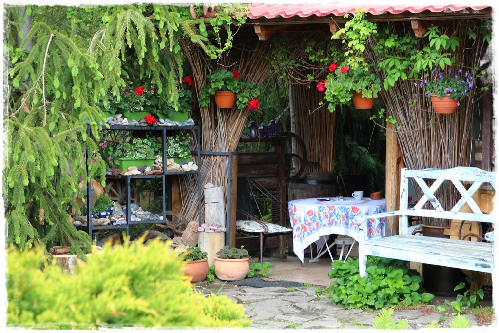 Aranżacja altan ogrodowych 25