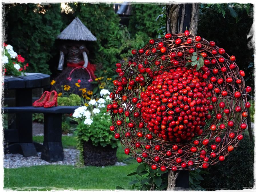 Ciekawe pomysły na ozdoby do ogrodu 10g