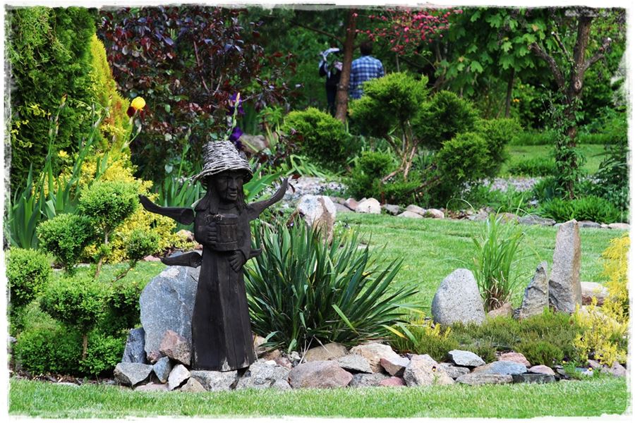 Ciekawe pomysły na ozdoby do ogrodu 40g