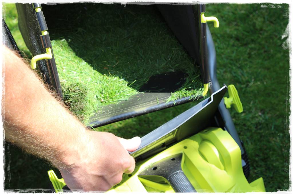 Kosiarka akumulatorowa RYOBI 110