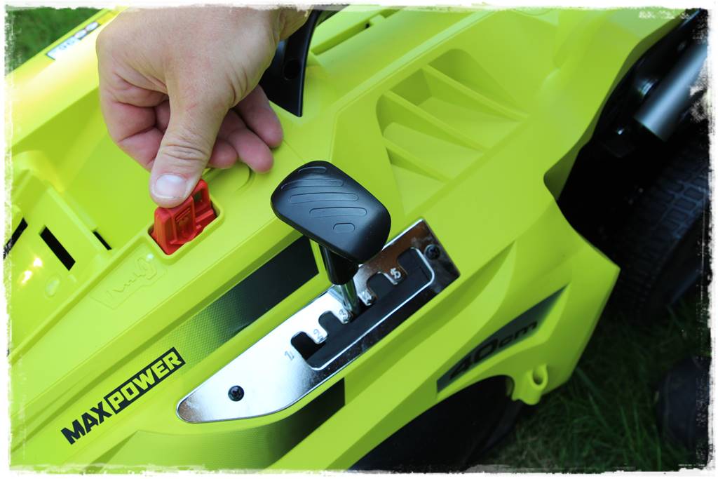 Kosiarka akumulatorowa RYOBI 23a Kosiarka akumulatorowa RYOBI 23a