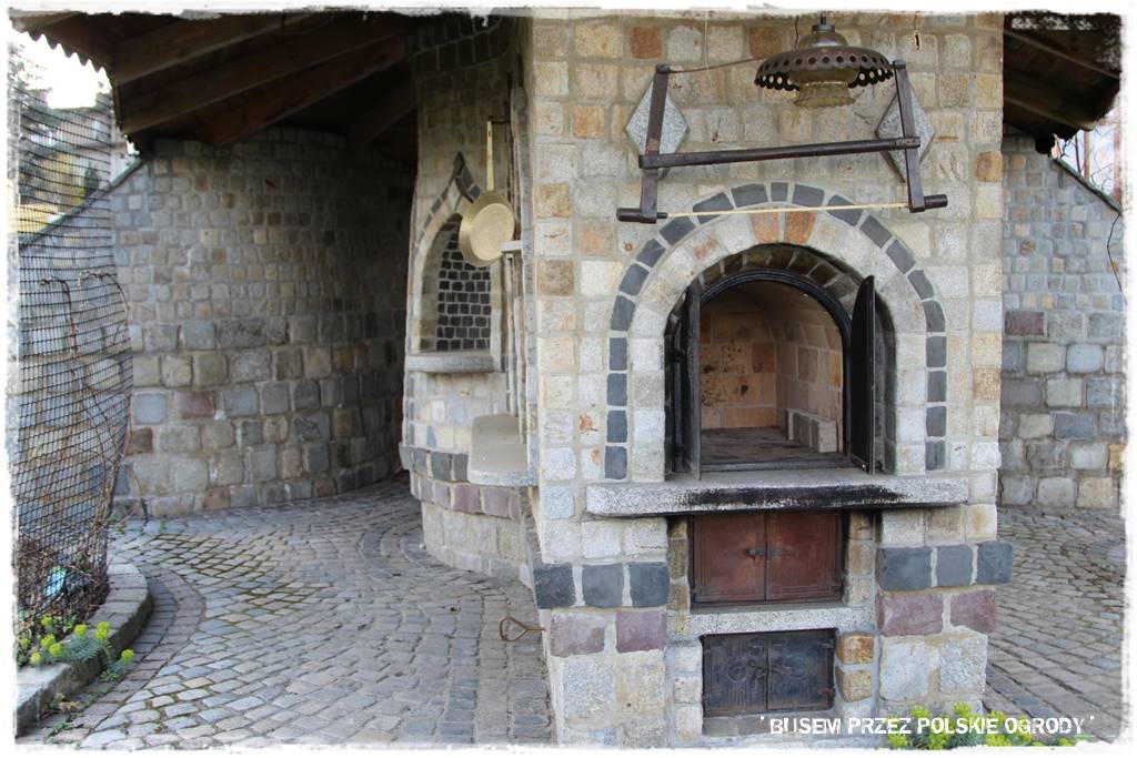 Kuchnia letnia w ogrodzie 24