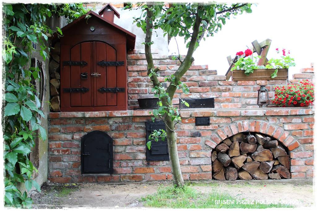 Kuchnia letnia w ogrodzie 30