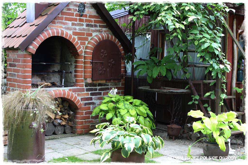 Kuchnia letnia w ogrodzie 35