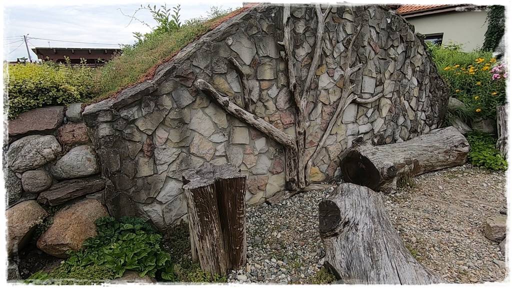 Ziemianka ogrodowa 109 Ziemianka ogrodowa 109