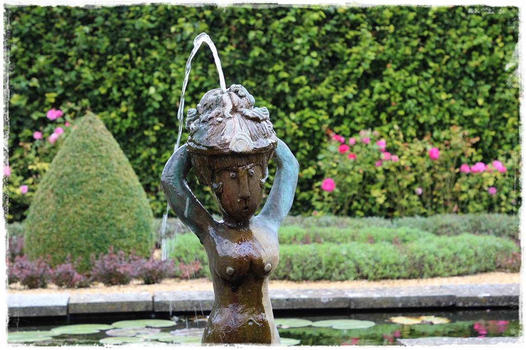 Fontanna w ogrodzie aranżacje 70