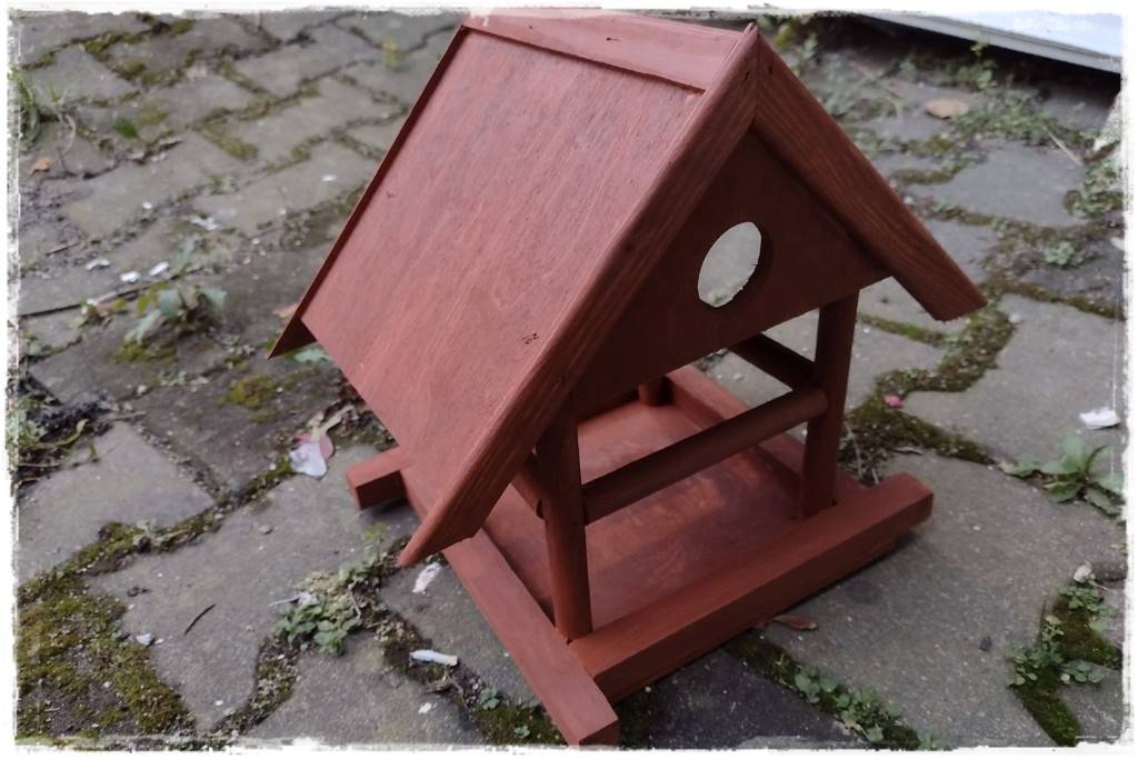 Karmnik w ogrodzie 150 Karmnik w ogrodzie 150