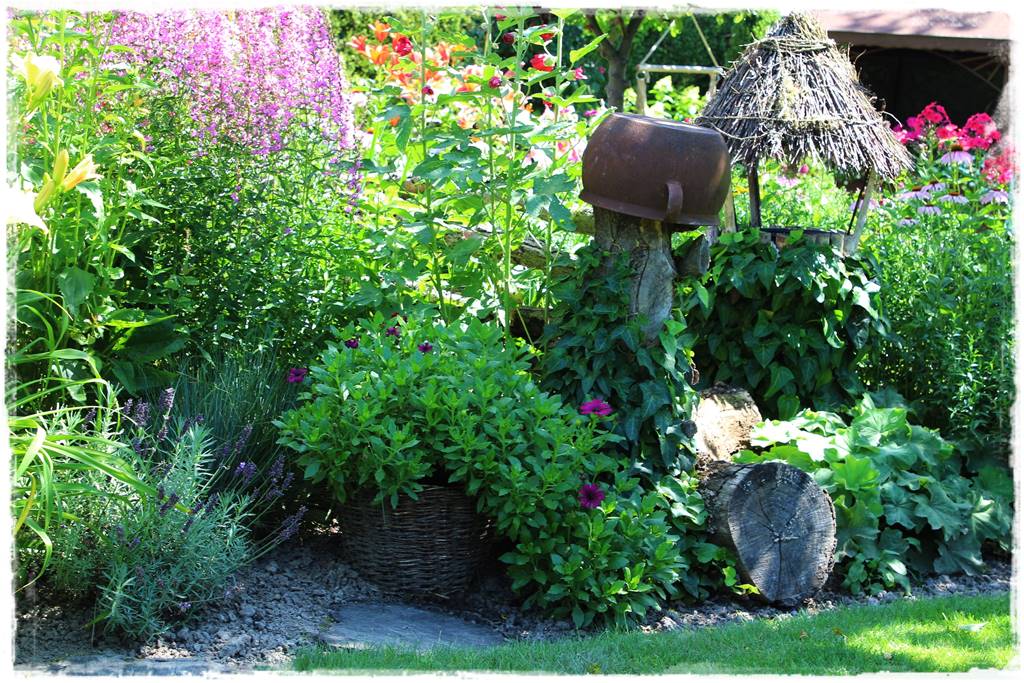 Karmnik w ogrodzie 40g Karmnik w ogrodzie 40g