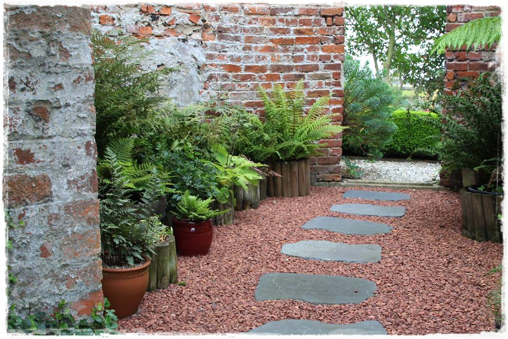 Jak wysypać kamienie w ogrodzie 2f Jak wysypać kamienie w ogrodzie 2f