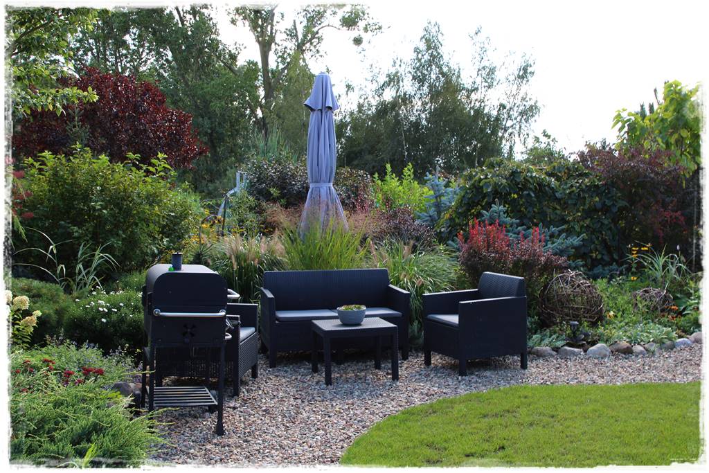 Jak wysypać kamienie w ogrodzie 3a Jak wysypać kamienie w ogrodzie 3a