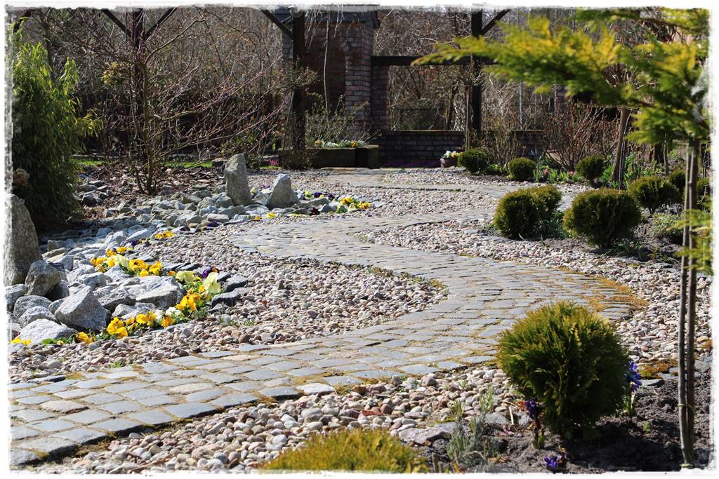 Kostka granitowa w ogrodzie aranżacje 1a