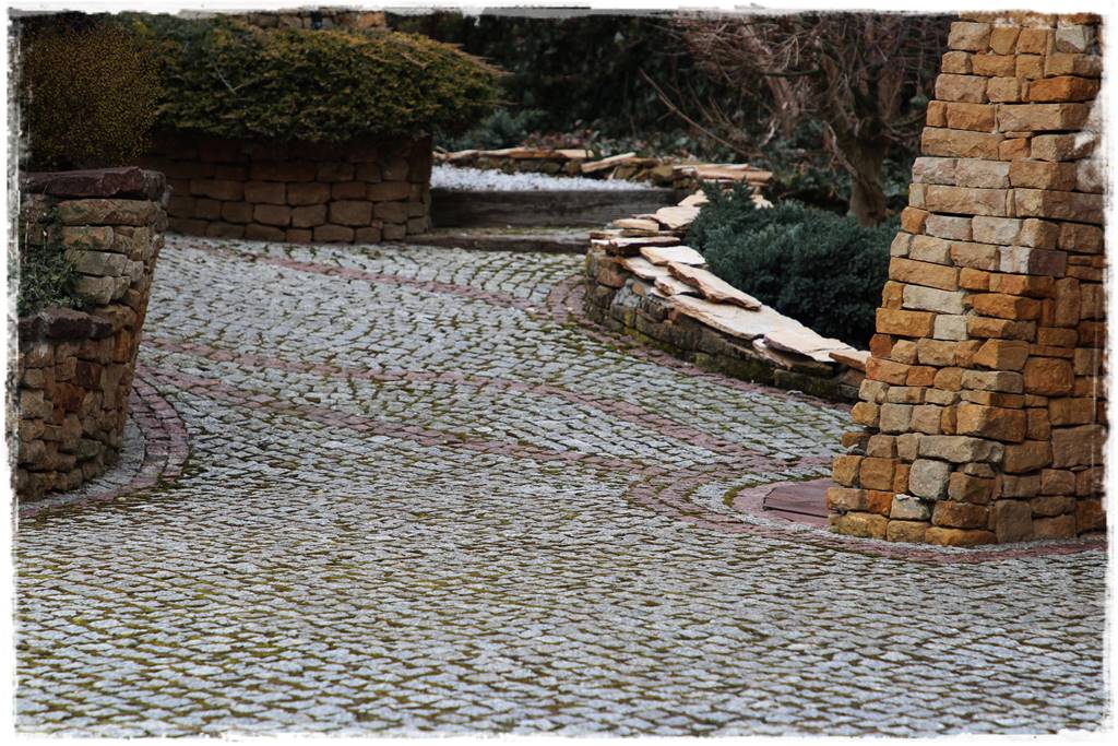 Kostka granitowa w ogrodzie aranżacje 3a