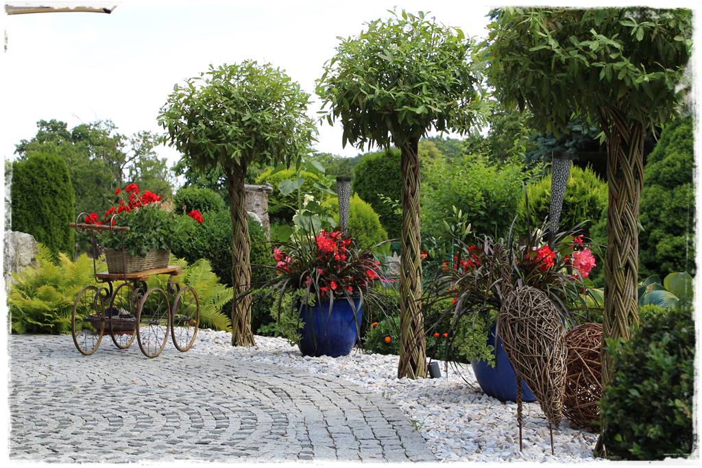 Kostka granitowa w ogrodzie aranżacje 4