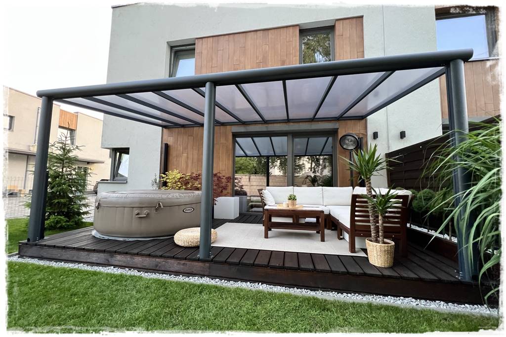 Zalety stałego zadaszenia tarasu 2b Zalety stałego zadaszenia tarasu 2b