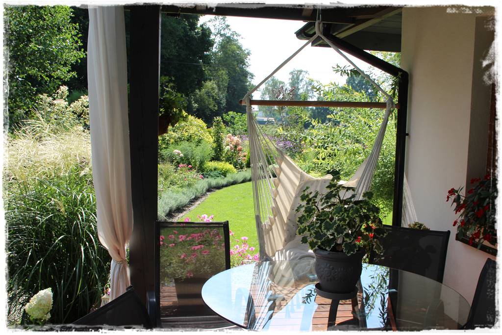 Zalety stałego zadaszenia tarasu 6b Zalety stałego zadaszenia tarasu 6b