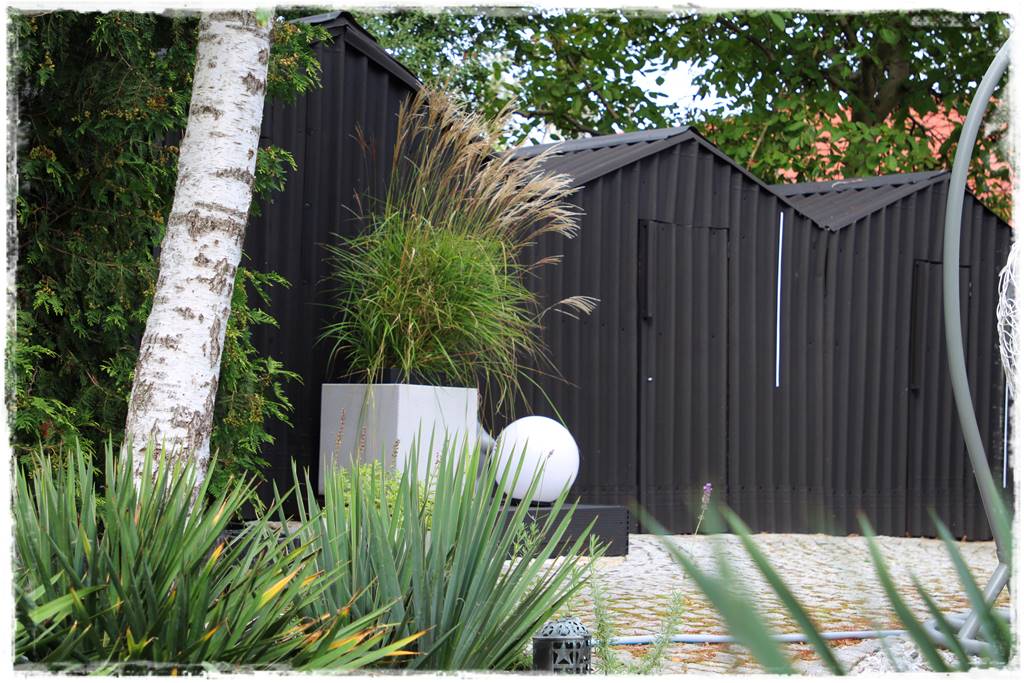 Beton w ogrodzie 2d