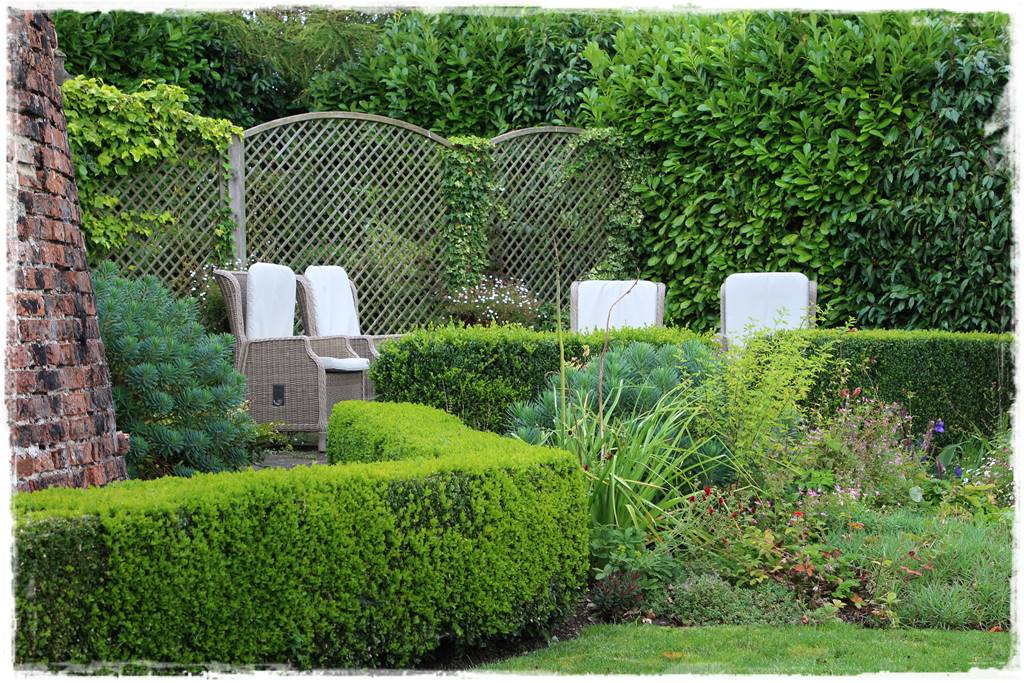 Laurowiśnia 15 Laurowiśnia 15