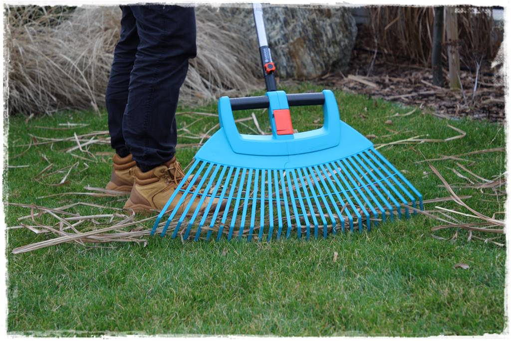 Przycinanie traw ozdobnych 16c